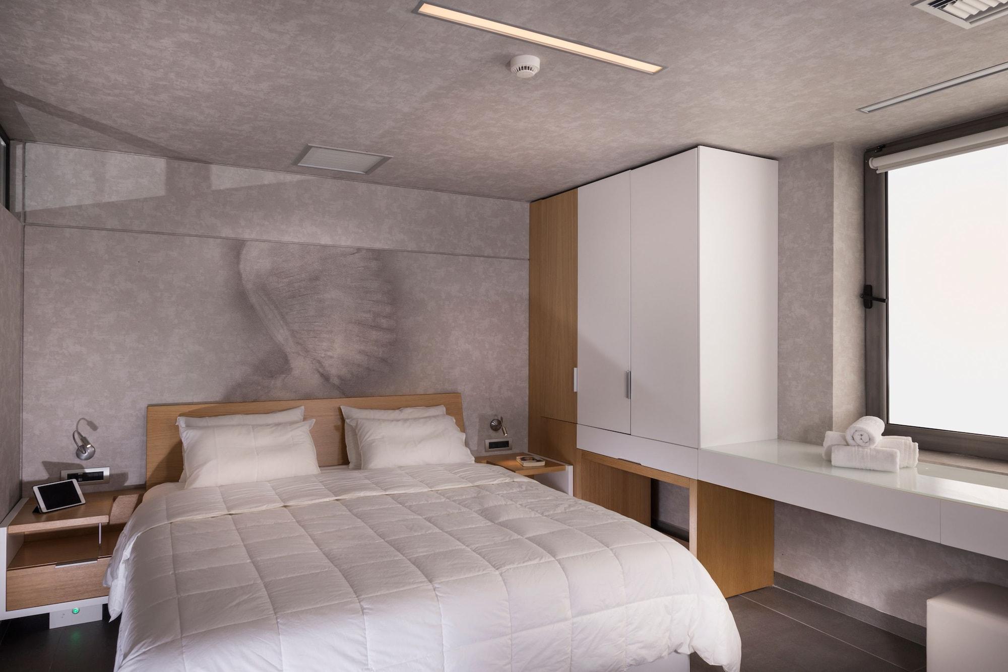 Icarus Hotel Kalamaki  Ngoại thất bức ảnh