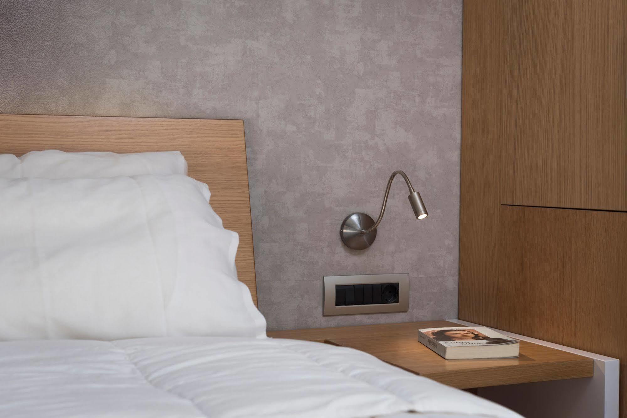 Icarus Hotel Kalamaki  Ngoại thất bức ảnh