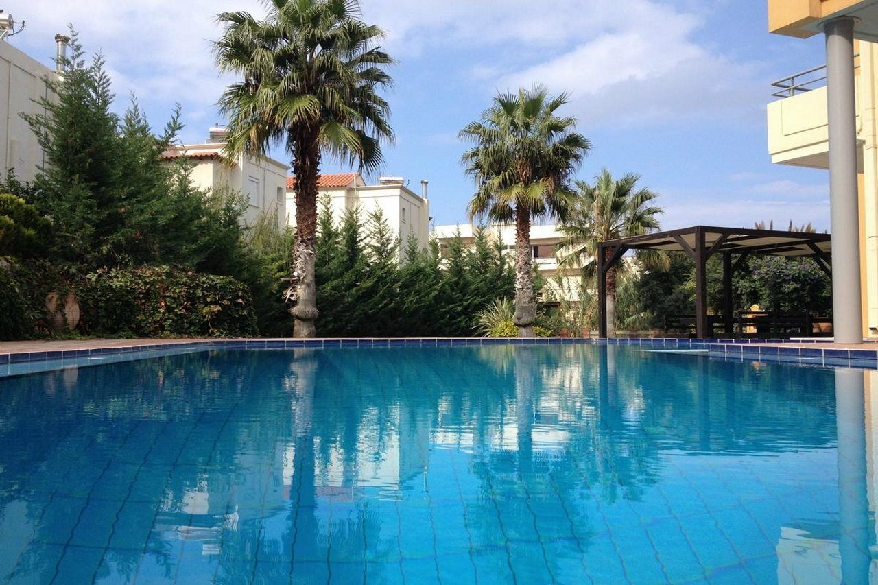 Icarus Hotel Kalamaki  Ngoại thất bức ảnh
